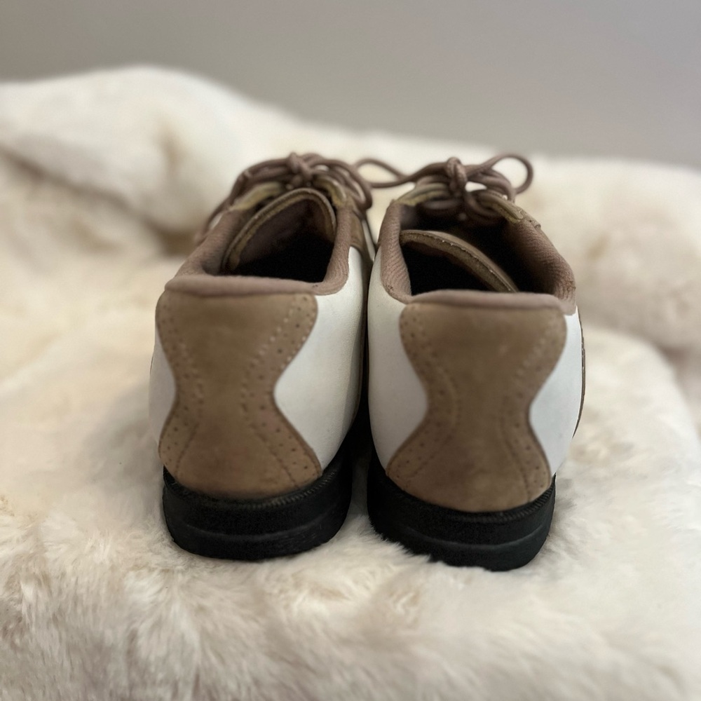 Austin Golf Shoes Two Toned Tan And White Womens Size 7 Spike Key - Picture 13 of 14
